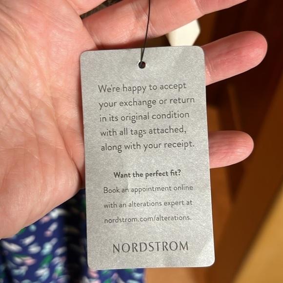 VINCE CAMUTO Abstract-Print Crepe Dress Navy Multicolor Size 2 NWT - Picture 10 of 15